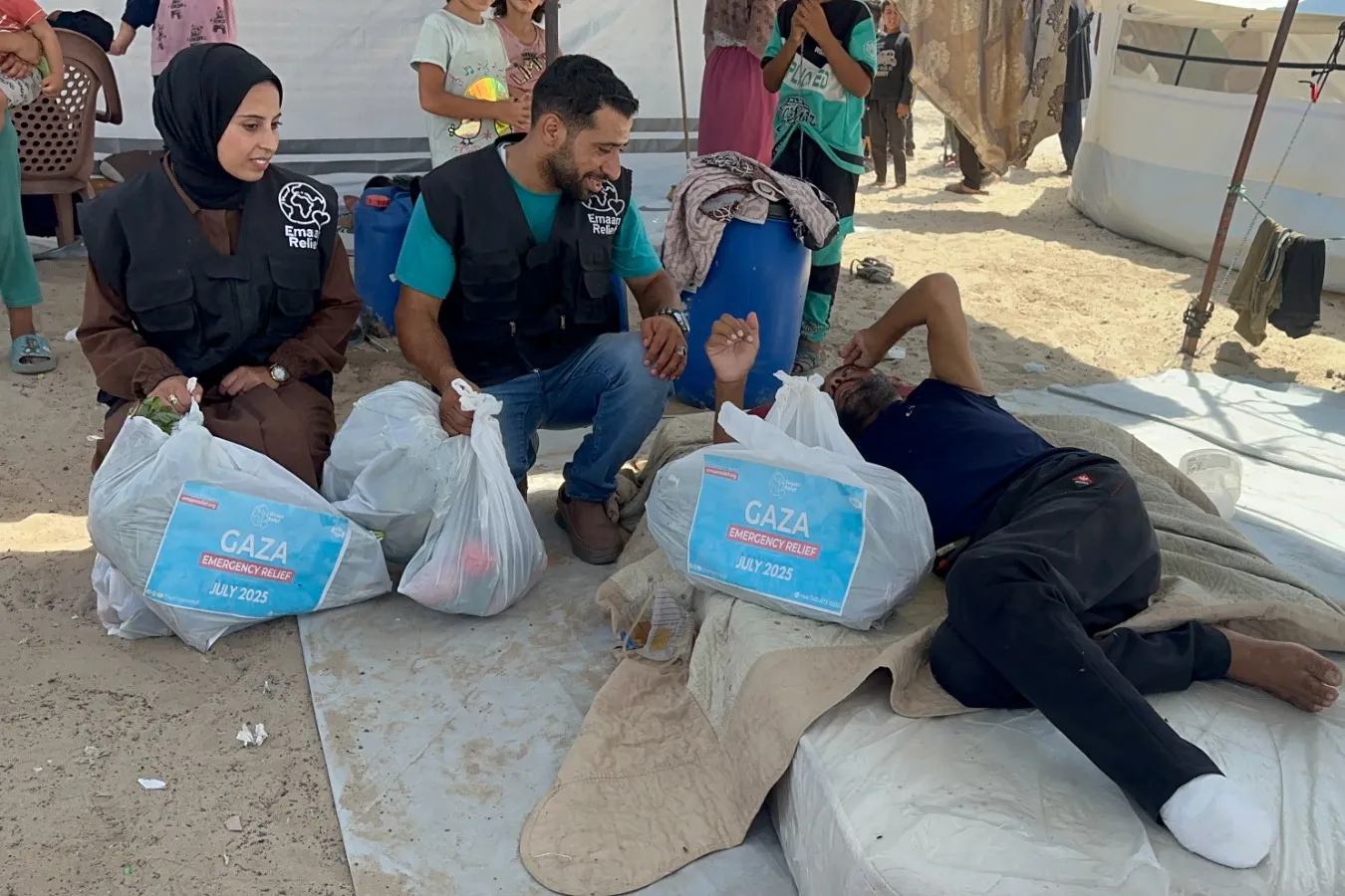"لا تدعهم ينامون جوعى - توفير سلال الخضار للاسرة النازحة"